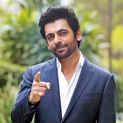 book hire Sunil grover