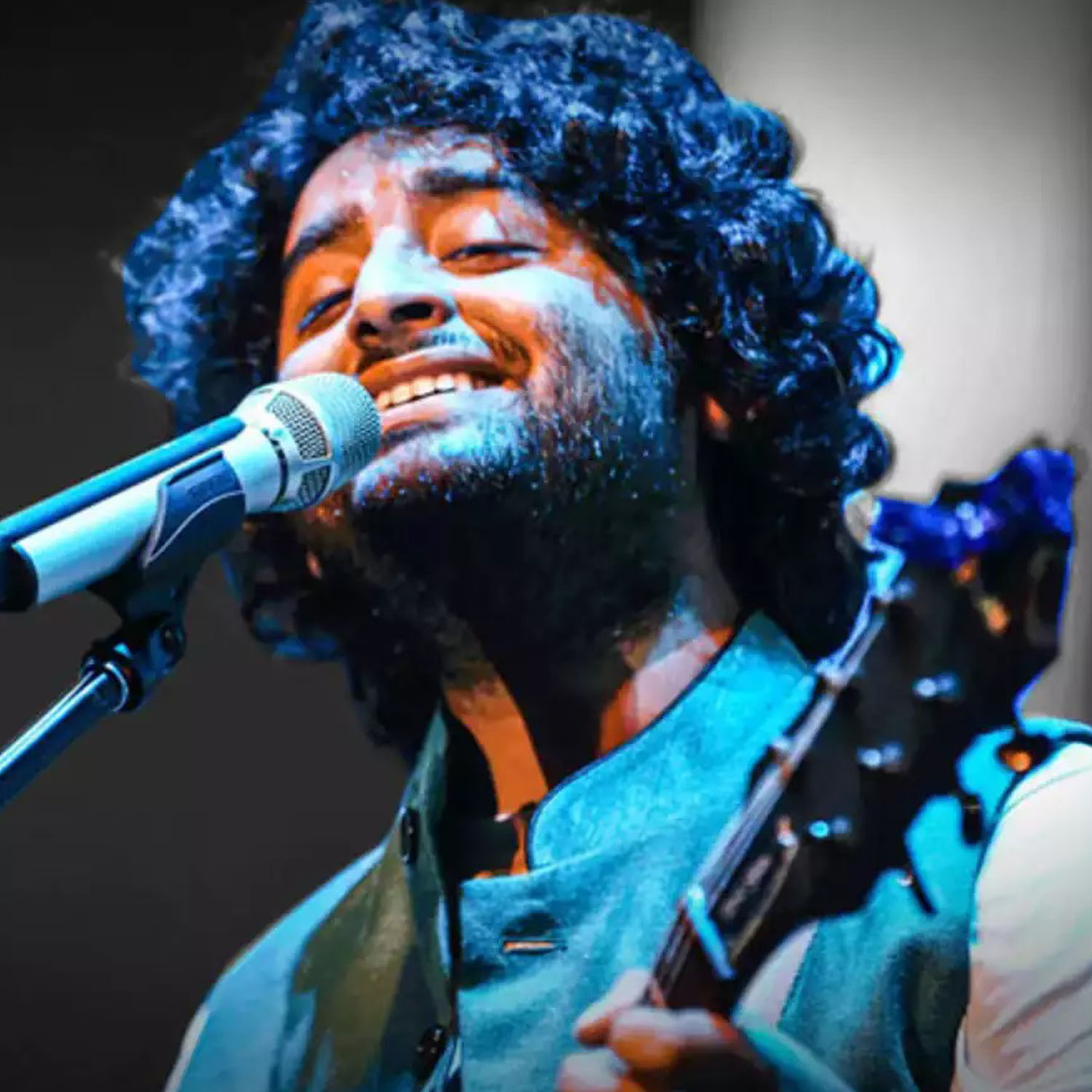 book hire contact Arijit Singh