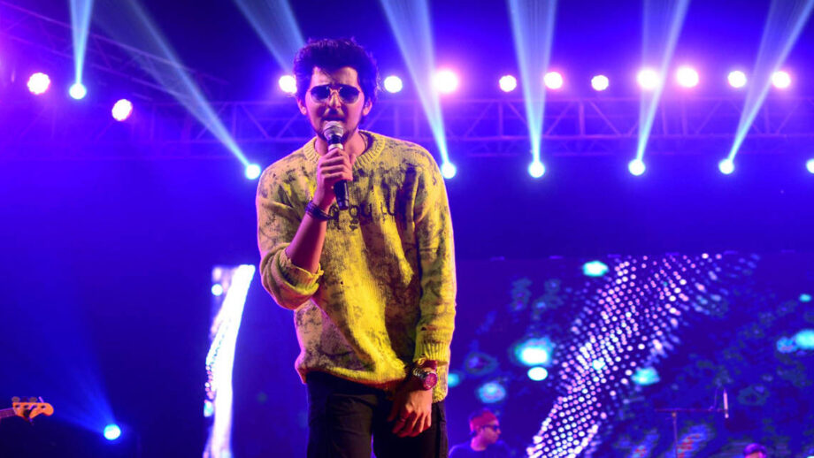 Colleges Fests Darshan Raval
