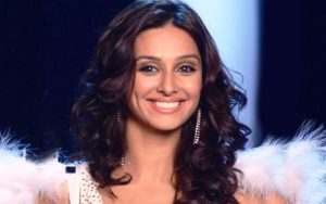 Shibani Dandekar 