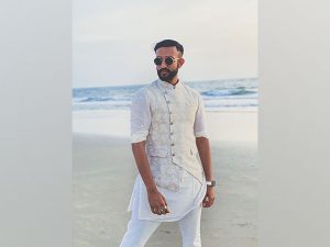 Vishal Rasquihna Corporate emcee in India