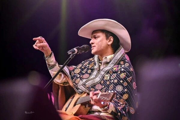 Zubeen Singer