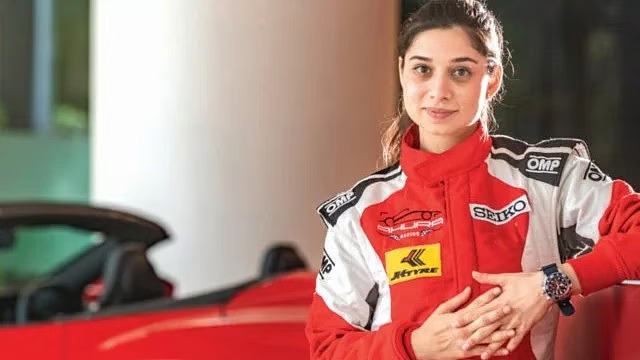 Diana Pundole F2racing