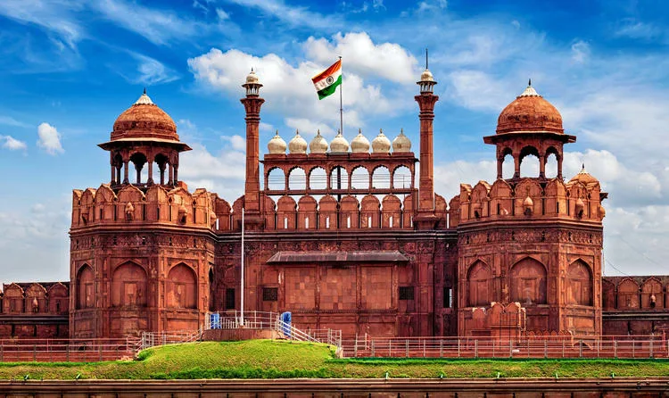 The iconic Red Fort in Delhi, a primary location for engage4more heritage-based corporate scavenger hunts and scavenger quests.